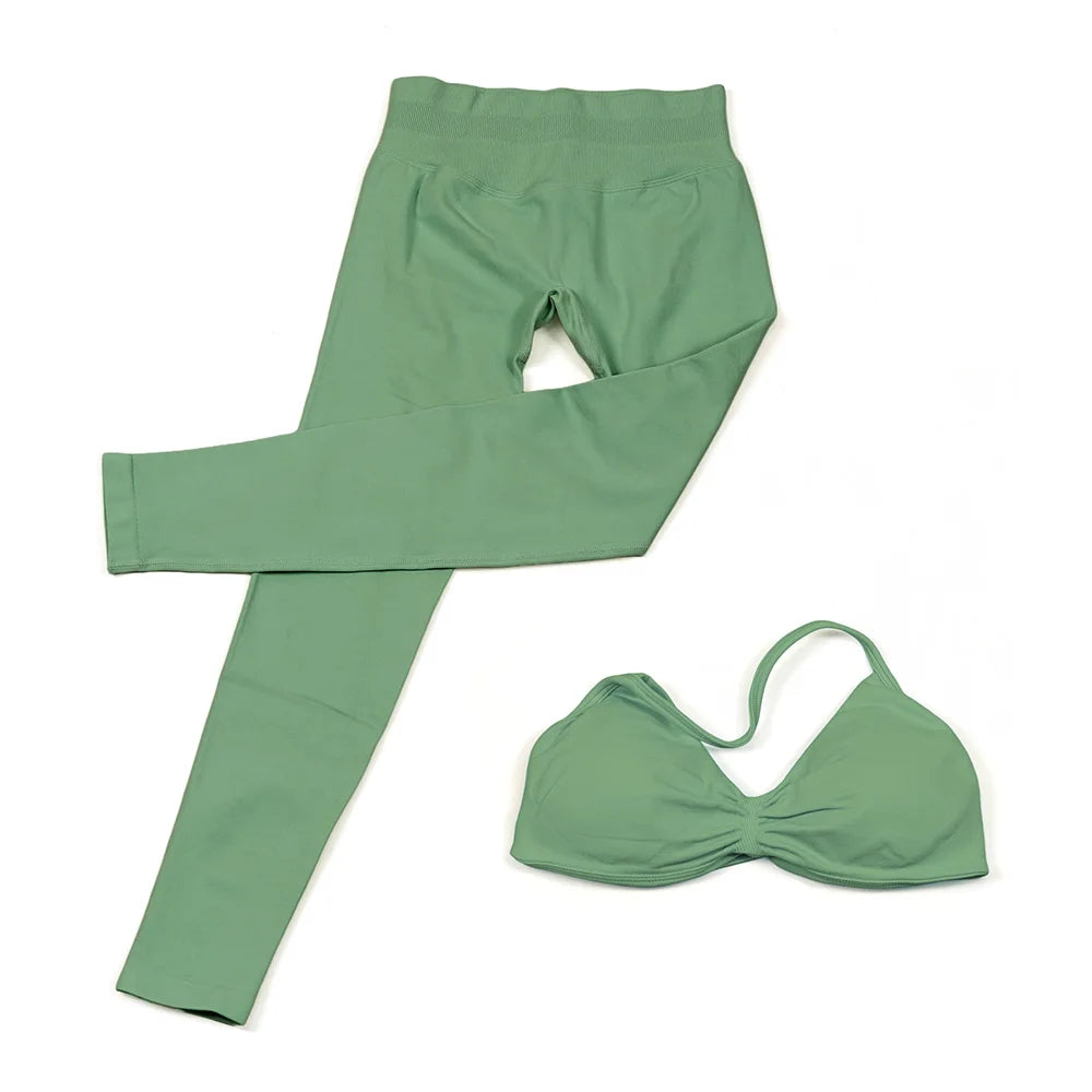 Sculpting Seamless Halter Performance Set